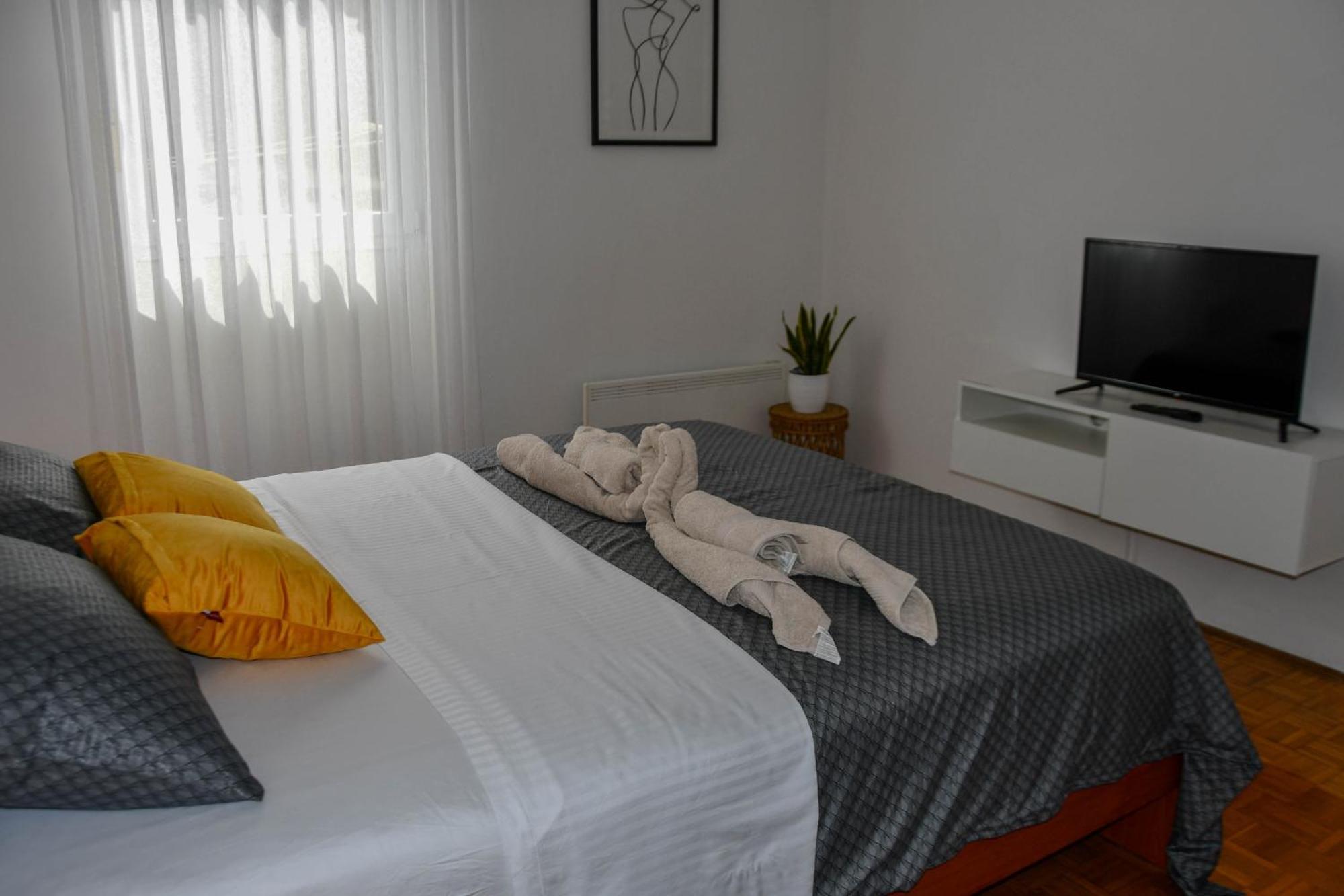 Neda Pula,near The Beach,free Parking And Wi-fi *